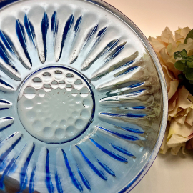 Ваза/салатник/конфетница, з-д Салаватстекло, голубое цветное стекло в прессе, винтаж, СССР. Картинка 2